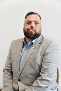 Profile image for Councillor Simon Brown